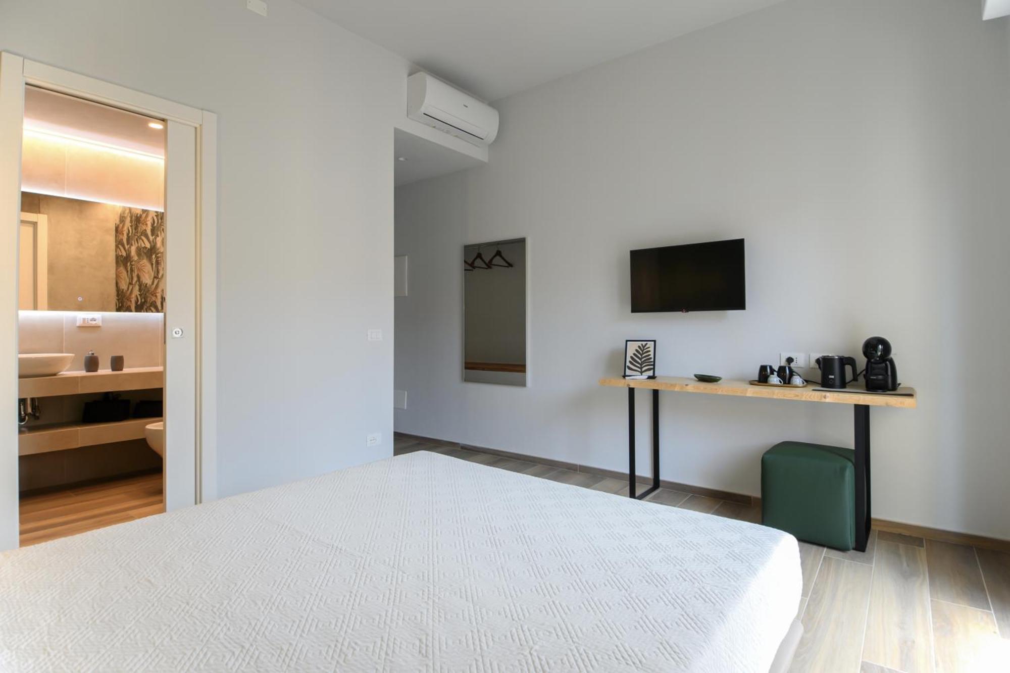 Bianca Elegance Rooms La Spezia Exterior photo